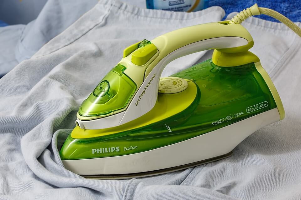 Black & Decker® IR03V Easy Steam Iron